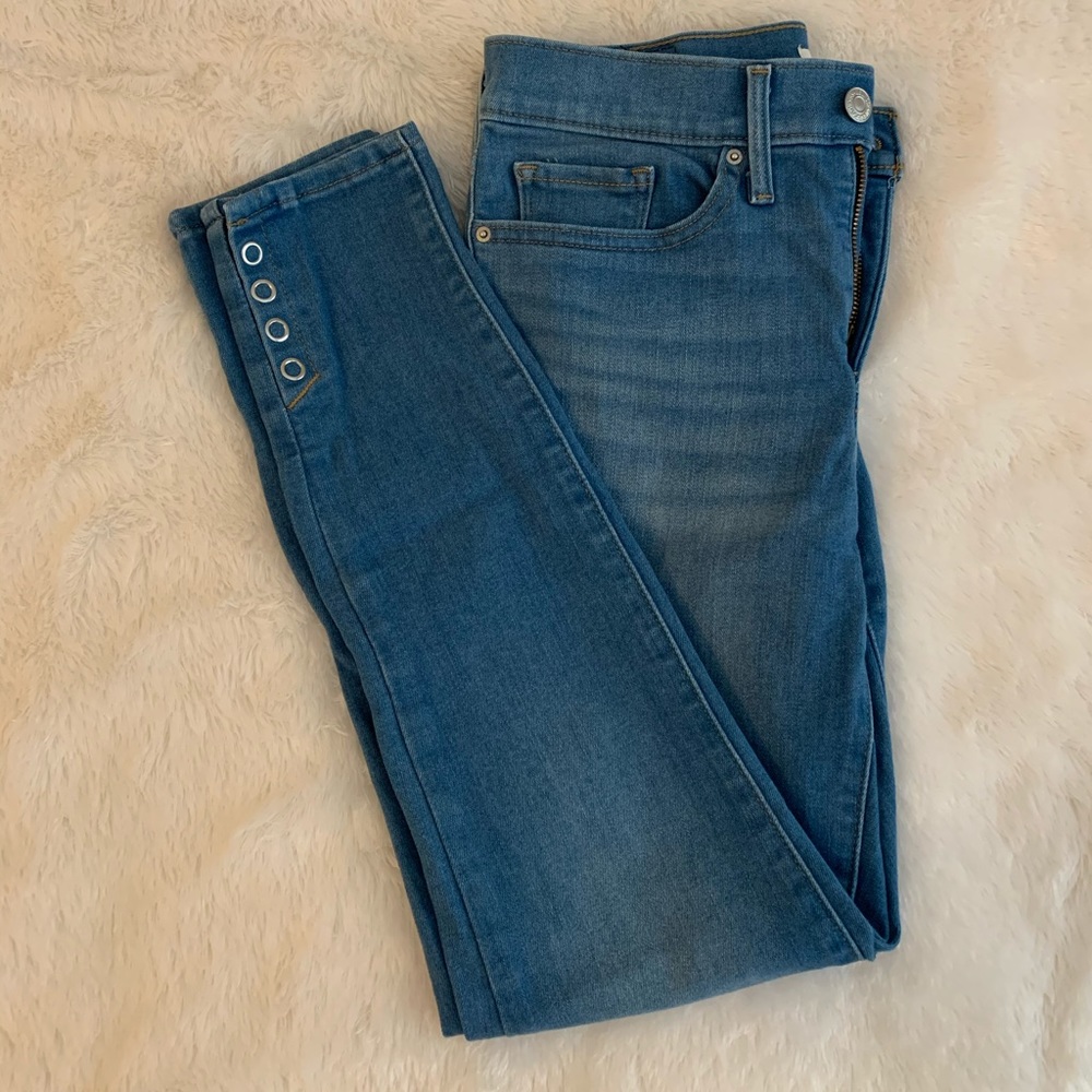 Levi’s 311 Shaping Skinny - New Without Tags